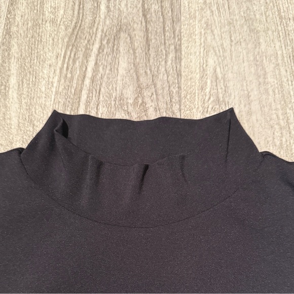 Babaton Black Sleeveless Tank Top - Picture 6 of 14